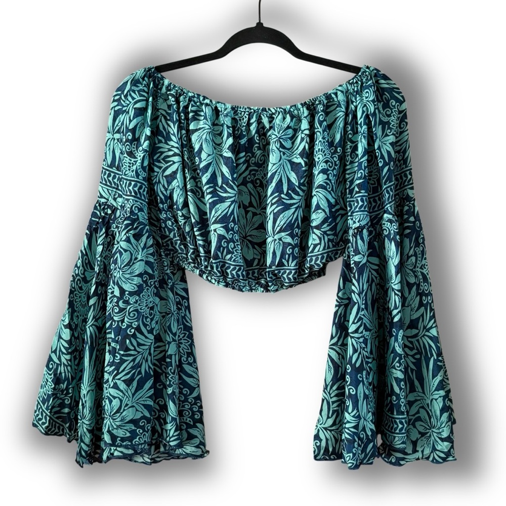 Karma Highway Bell Sleeve Off the Shoulder Crop Top Floral NWT One Size Boho